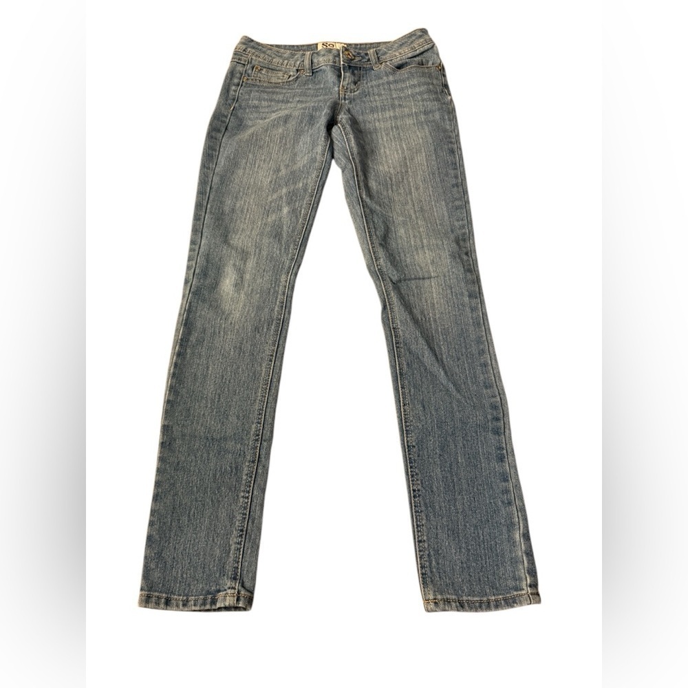 SO Women's Skinny Blue Jeans Size 1 Stretch Medium Wash